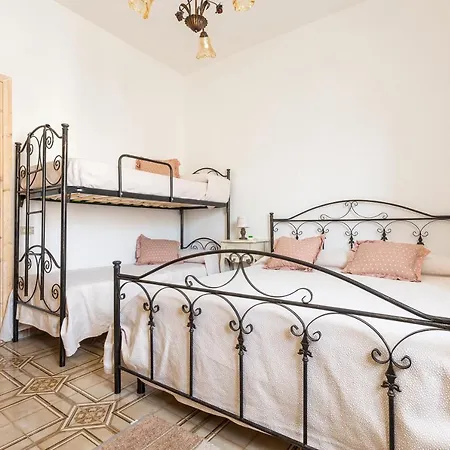 La Maison Di Mavi Bed & Breakfast